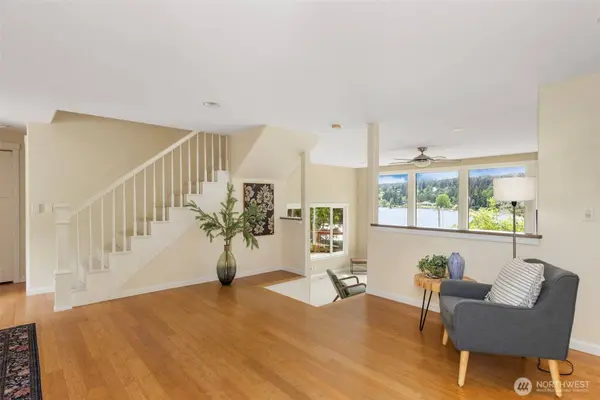 21275 Indianola RD NE, Poulsbo, WA 98370