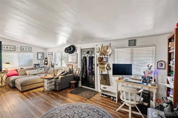 13791 Kegley RD NW, Silverdale, WA 98383
