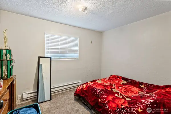 1911 Sheridan RD, Bremerton, WA 98310