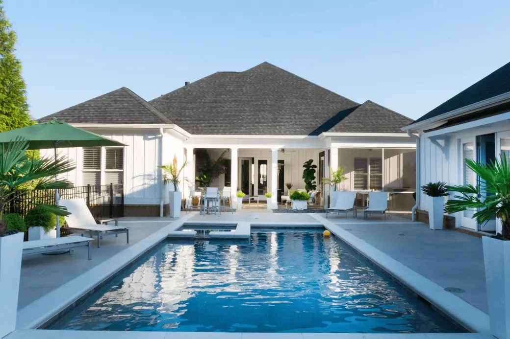 Women Investing in Real Estate: Why its a Smart Move