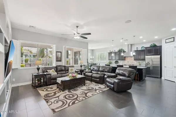 5285 S LOBACK Lane, Gilbert, AZ 85298