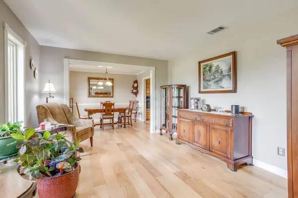 6512 Winn ST, Fort Worth, TX 76133