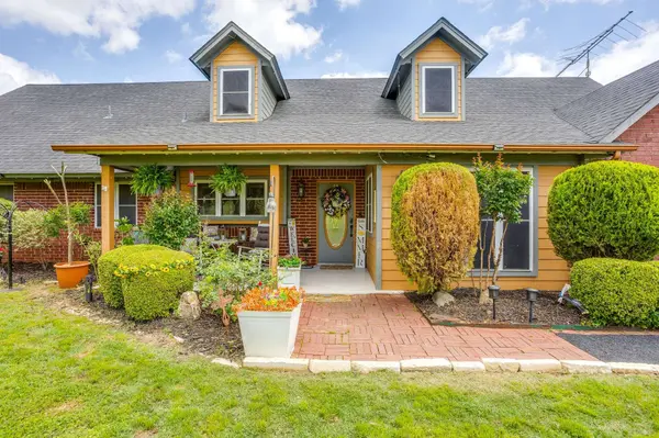 3914 Redbird LN, Joshua, TX 76058