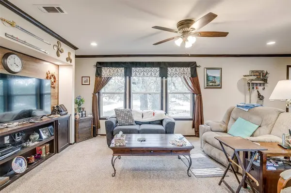 4705 Gooseberry TRL, Granbury, TX 76048