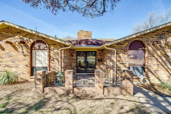 6304 Wakeland CT, Fort Worth, TX 76133
