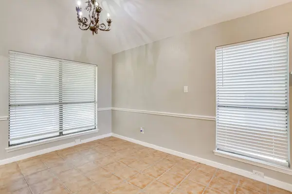 6604 Aztec CT, Lake Worth, TX 76135