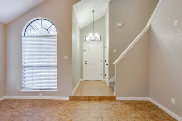 6604 Aztec CT, Lake Worth, TX 76135