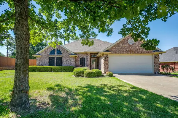 1509 Oak Tree CIR