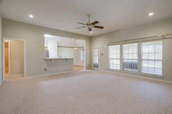 1509 Oak Tree CIR, Weatherford, TX 76086