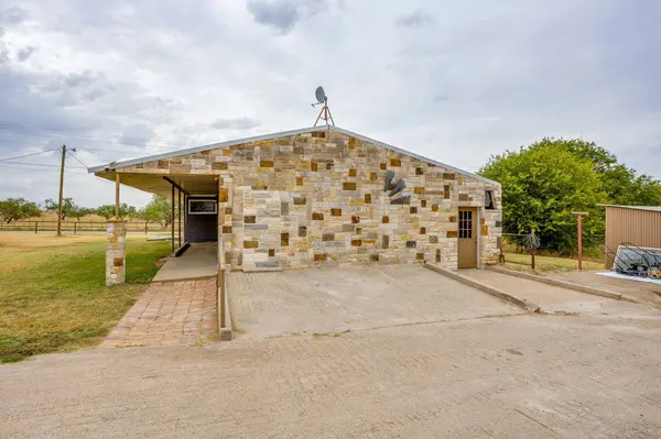 7500 County Road 912, Joshua, TX 76058