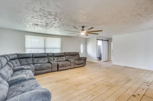 7500 County Road 912, Joshua, TX 76058