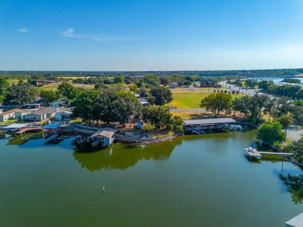 201 Brazos Harbor DR, Granbury, TX 76048