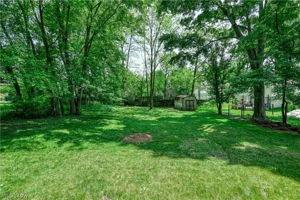 1921 Dwight ST, Cuyahoga Falls, OH 44221