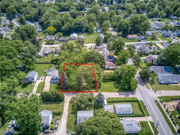1921 Dwight ST, Cuyahoga Falls, OH 44221