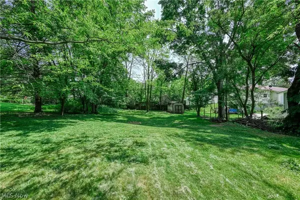 1921 Dwight ST, Cuyahoga Falls, OH 44221
