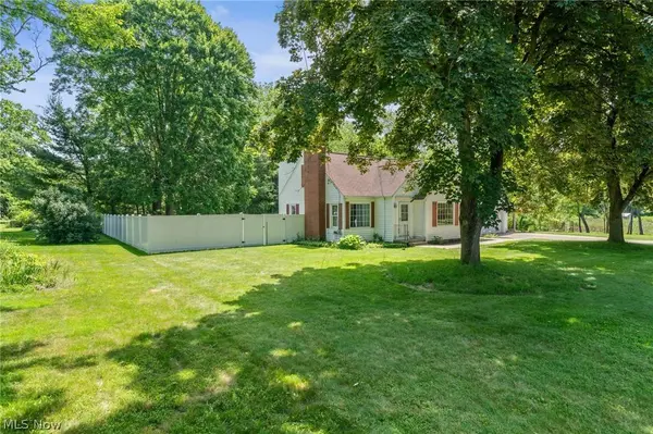1489 Earhart AVE, Akron, OH 44320