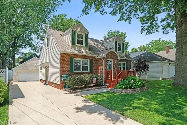 1872 19th ST, Cuyahoga Falls, OH 44223