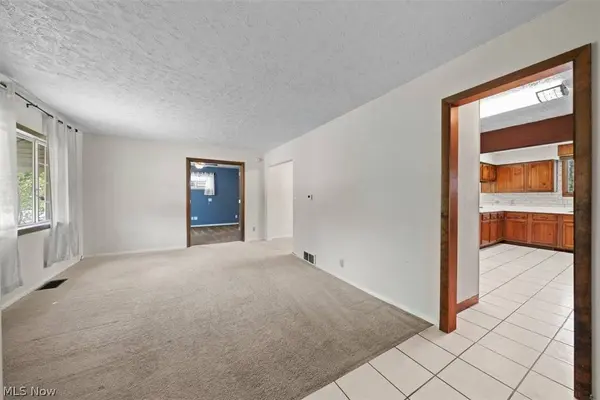 2323 13th ST, Cuyahoga Falls, OH 44223