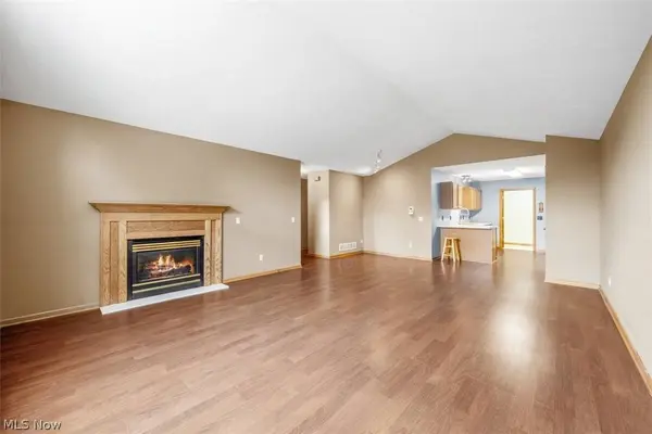 344 Greenbriar DR, Ravenna, OH 44266