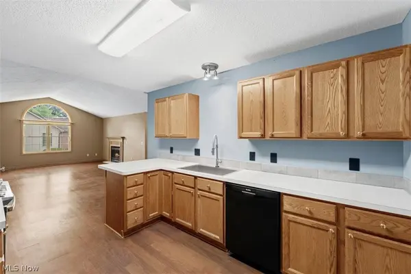 344 Greenbriar DR, Ravenna, OH 44266