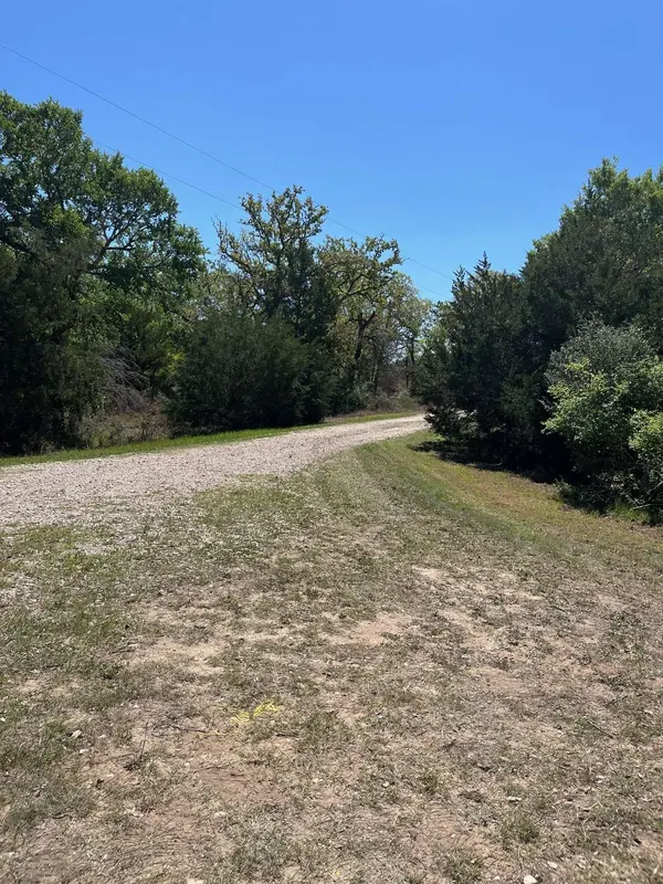 409 Bengals Bend, Somerville, TX 77879