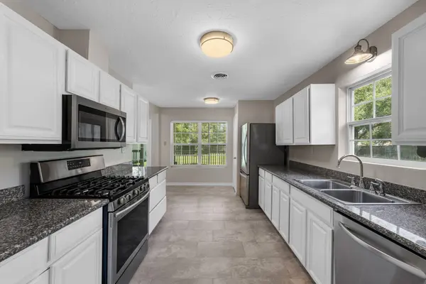 7475 Ashburn ST, Houston, TX 77061