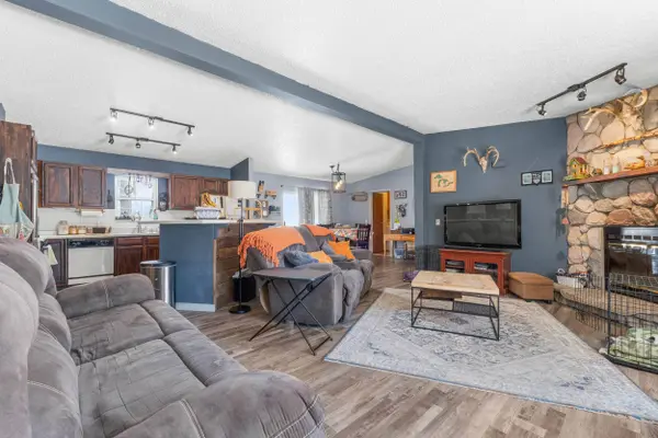 519 Crest Lane, Jonesville, MI 49250