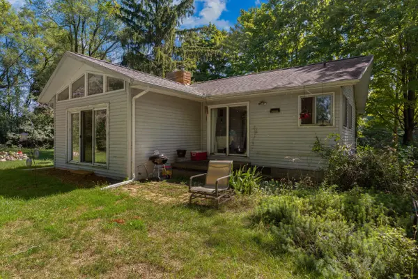 1560 S Hillsdale Road, Hillsdale, MI 49242