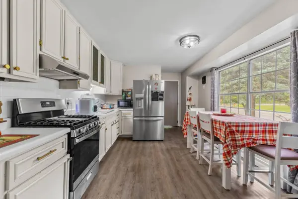 190 W Bacon Street, Hillsdale, MI 49242
