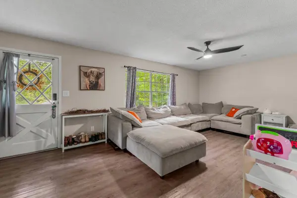 190 W Bacon Street, Hillsdale, MI 49242