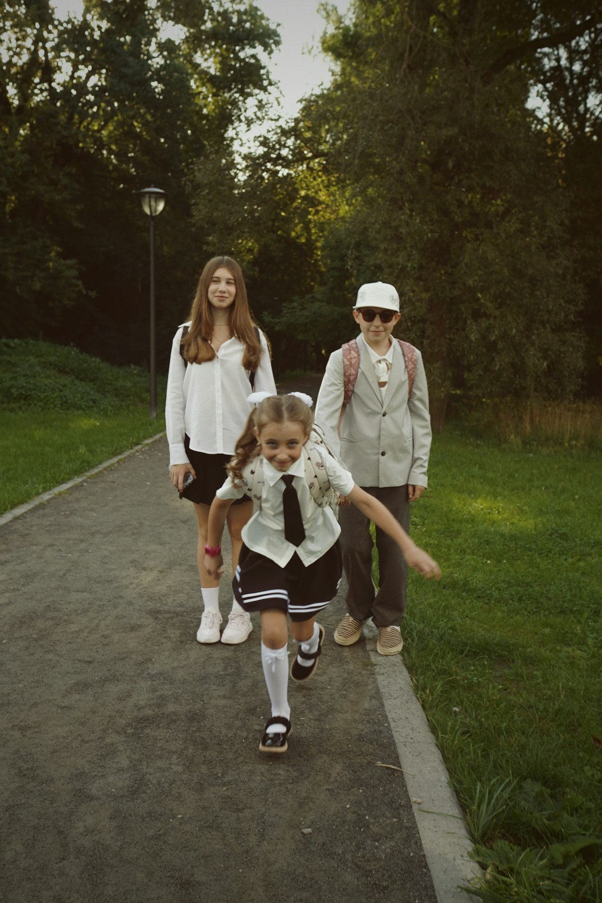 Kids walking to school in a Nevada County neighborhood after a family move