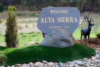 Alta Sierra, CA: A Complete Neighborhood Guide for Nevada County Homebuyers,Bob Sawyer