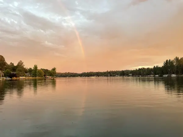 Why Lake of the Pines Home Prices Swung $540,000 in Two Months
