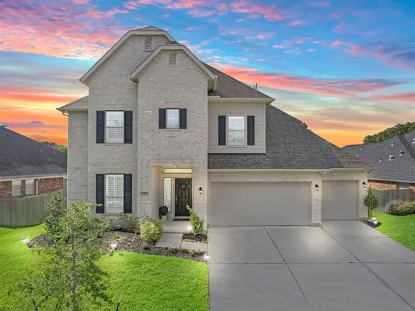 711 Summer Trace LN, Richmond, TX 77406