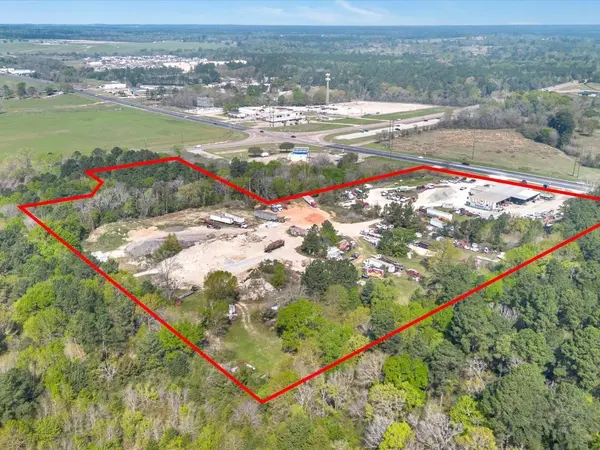 223 Fm 2821 RD E, Huntsville, TX 77320
