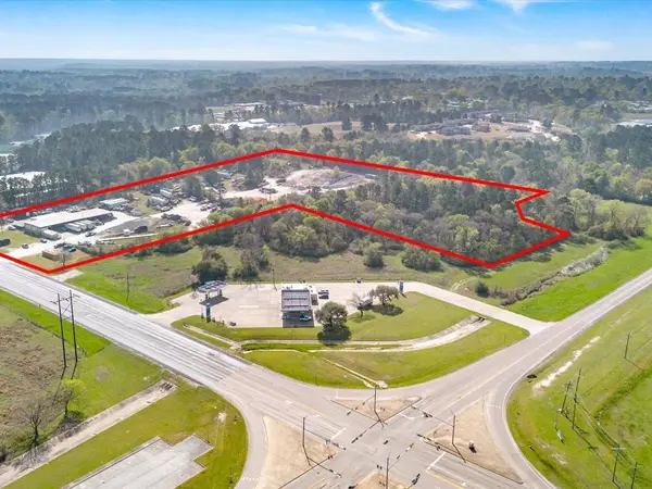 223 Fm 2821 RD E, Huntsville, TX 77320