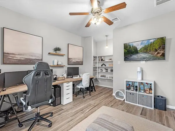 711 Summer Trace LN, Richmond, TX 77406