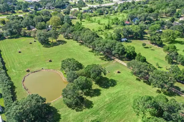 305 Hill ST, Sealy, TX 77474