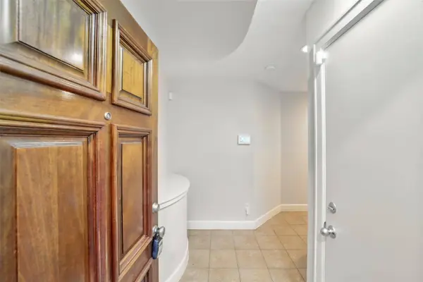 650 Westcross ST #44, Houston, TX 77018
