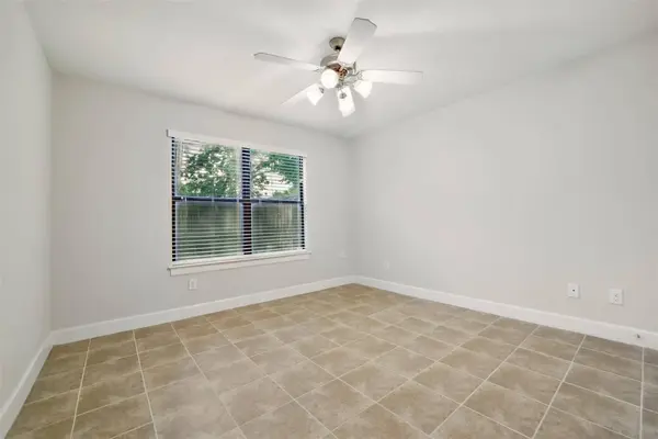 650 Westcross ST #44, Houston, TX 77018