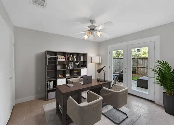 650 Westcross ST #44, Houston, TX 77018