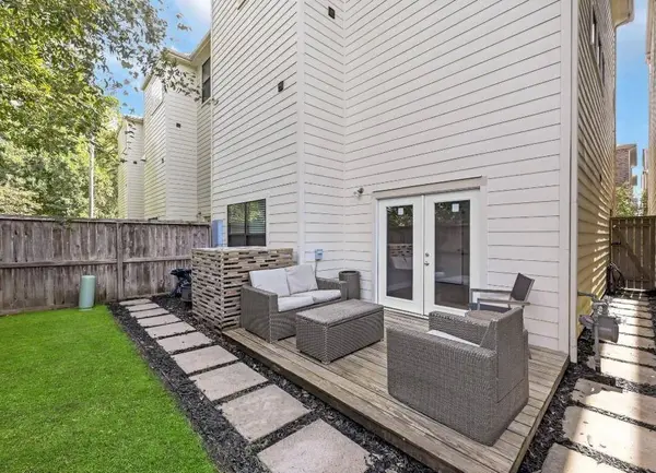 650 Westcross ST #44, Houston, TX 77018