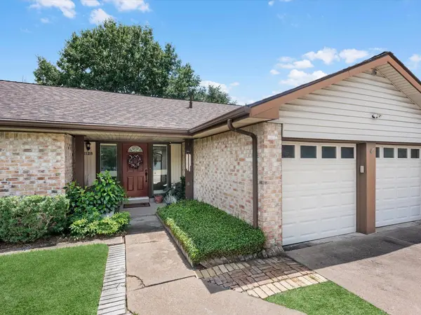 11219 Concho ST, Houston, TX 77072