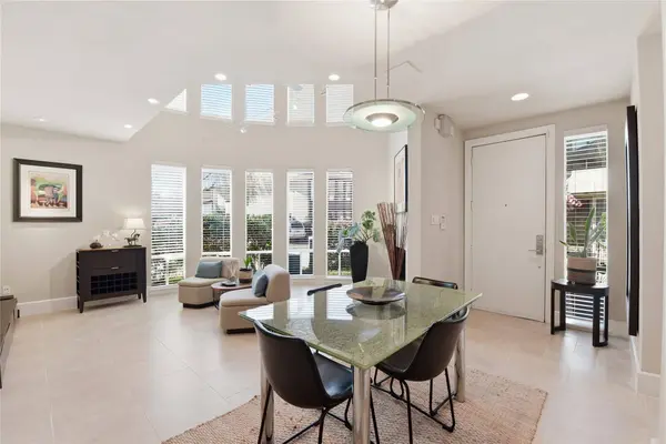 2409 Bering DR #21, Houston, TX 77057