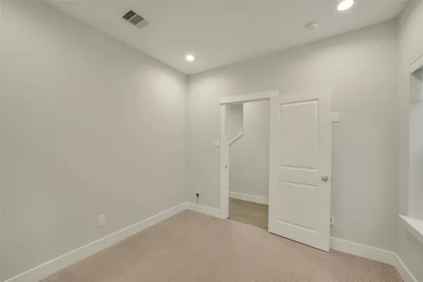 760 W Donovan ST, Houston, TX 77091