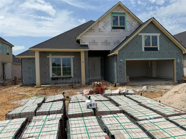 624 Golden Aster BLVD, Waller, TX 77484