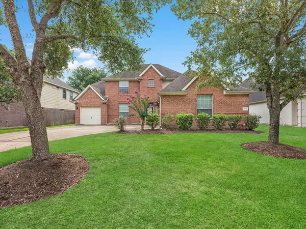 2507 Stonebury LN, Sugar Land, TX 77479