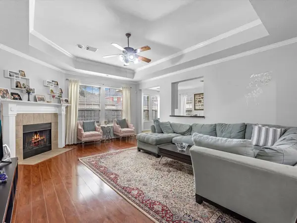 2507 Stonebury LN, Sugar Land, TX 77479