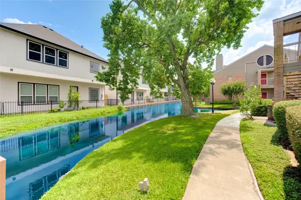 2023 Gentryside DR #202, Houston, TX 77077