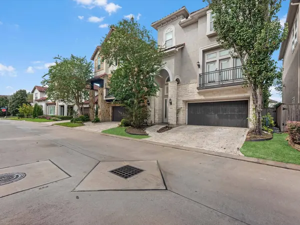 15922 Morgan ST, Sugar Land, TX 77478